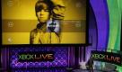 Xbox Kinect reagiert nicht nur auf Gesten. Auch Sprachbefehle werden akzeptiert. So lässt sich mit Befehlen wie Play oder Pause etwa ein Film von der Konsole starten oder unterbrechen. Verfügbar ist Kinect in den USA erst ab November. Der deutsche Verkaufsstart ist noch nicht bekannt. Foto: ap