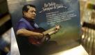 Präsident Popstar: Indonesiens Staatschef Susilo Bambang Yudhoyono macht nebenbei Musik - ein Laden in Jakarta hat sein neuestes Album im Angebot. Foto: ap