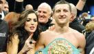 Carl Froch, genannt die Kobra, besiegte am Sonnabendabend den Deutschen Arthur Abraham im Boxkampf im Supermittelgewicht in Helsinki. Foto: ap