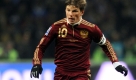 Vor allem Andrey Arschawin trieb seine Mitspieler und den Ball nach vorn. Die Russen zelebrierten ihr typisches Kurzpassspiel. Zu Kontern kamen sie aber gegen weit hinten stehende Deutsche nicht, auch ein Tor gelang nicht. Foto: dpa