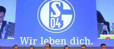 Schalke-Ziel: In zehn Jahren weitgehend schuldenfrei (Foto)