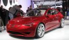 Das rot lackierte und kompakte Sportcoupé Seat Ibe soll die Spanier in die Elektrozukunft katapultieren. Foto: pi