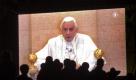 Gestern sprach Papst Benedikt XVI. «Das Wort zum Sonntag». Das Kirchenoberhaupt drückte Freude über seinen Deutschlandbesuch in der nächsten Woche aus und sagte: «Ich freue mich besonders auf Berlin, wo es viele Begegnungen geben wird, und freue mich besonders natürlich auf die Rede im Bundestag und auf den großen Gottesdienst, den wir im Olympiastadion feiern dürfen.» Der Papst wir vom 22. bis zum 25. September Deutschland besuchen.  Foto: dapd