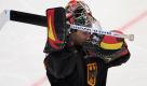 Wechselt er in die USA? Dennis Endras von den Augsburger Panthern empfahl sich bei seinen Auftritten mit der Nationalmannschaft für die NHL, die beste Liga der Welt. Foto: dpa
