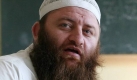 Staatsfeind Nummer 1 - so stellt sich der Imam Hassan Dabbagh selbst mit ironischem Unterton vor. Seit 15 Jahren predigt der gebürtige Syrer in Leipzig - für Frieden, Dialog und Integration, wie er sagt. Der Verfassungsschutz hörte ihn fünf Jahre lang ab, nun hat die Münchner Staatswanwaltschaft Anklage wegen krimineller Vereinigung und Verbreitung volksverhetzender Schriften erhoben. Dabbagh kämpft gegen die Bezeichnung als Hassprediger, sieht sich als Sündenbock, weil er öffentlich für den Islam werbe. Foto: ddp