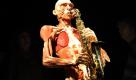 Aber auch das scheint für den Plastinator irgendwie machbar. Ich würde mich freuen, wenn meine Seele eines Tages in einem Plastinat bewundert werden könnte. Dass er seinen Körper spendet, steht für den Anatom sowieso außer Frage. Foto: dpa
