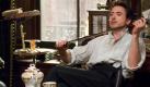 Robert Downey Jr (rechts) und Jude Law als Holmes und Watson in Guy Ritchies Film Sherlock Holmes. Foto: Warner