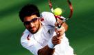 Der Serbe Janki Tipsarevic spielt den Ball zurück an Mikhail Youzhny aus Russland beim Viertelfinalspiel der ATP Tennis Championships in Dubai. Alle Anstrengung nützte nichts: Tipsarevic verlor mit 3:6 und 4:6. Foto: ap