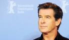 Der US-amerikanische Schaupieler Pierce Brosnan bei der Pressekonferenz zu dem Film The Ghost Writer. Besucher des Roten Teppichs haben auf der Berlinale noch bis zum 21. Februar Zeit, Stars zu sehen. 
 Foto: dpa