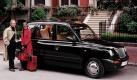 Wer in London in ein Taxi steigt, sollte 10 bis 15 Prozent Bonus einplanen. Viele Fahrer bieten ihren Gästen kleine Touren an und erzählen von Geschichte und Sehenswürdigkeiten der Stadt. Hier sollten Sie mindestens zehn Pfund extra dazulegen. Foto: dpa