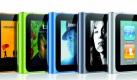 Kompakt scheint bei Apple derzeit das große Schlagwort zu sein. Immerhin ist der iPod Nano schon wieder deulich geschrumpft und obendrein leichter geworden. In den polierten, farbenfrohen Aluminiumgehäusen stecken 24 Stunden Leistungsfähigkeit. Zudem verfügen die bunten Geräte über ... Foto: Apple