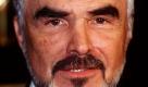 US-Schauspieler Burt Reynolds feiert am 11. Februar 2006 seinen 70. Geburtstag (Archivbild vom März 1998). Seit dem überraschenden Comeback des schnauzbärtigen Charakterdarstellers in seiner Rolle als Pornofilmproduzent in der Hollywood-Produktion 'Boogie Nights' (1997) steht der Schauspieler praktisch ununterbrochen vor der Kamera. Durch Veröffentlichungen von Nacktfotos in einem Magazin hatte der 1936 als Sohn eines Polizisten und einer Cherokee-Indianerin geborene Reynolds Anfang der siebziger Jahre seinen Ruf als 'Sexsymbol' begründet Foto: dpa