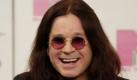 Ozzy Osbourne (62) und seine Frau Sharon (58) haben Steuerschulden in Höhe von umgerechnet 1,2 Millionen Euro. Sharon Osbourne schob ihren Steuerberatern und Vermögensberatern die Schuld in die Schuhe. Man kann sich auf keinen mehr als auf sich selbst verlassen. Man muss bei seinen Geschäften die Oberhand behalten. Meine Schuld - ich habe meine Lektion gelernt, twitterte sie am Wochenende.  Foto: dpa