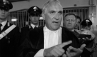 Antonino Intelisano, Militärrichter inRom, leitete 1996 einenProzess gegen den Deutschen Erich Priebke. Der war im zweitenWeltkrieg als SS-Offizier an Erschießungen von über 330 italienischenZivilisten beteiligt. Priebke wurde zu 15 Jahren Haft verurteilt. 1998 wurde Priebke von einemBerufungsgericht zu lebenslanger Haft verurteilt, die er wegen seines angeschlagenen Gesundheitszustandes als Hausarrest verbringen darf. Foto: dpa