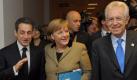 Nicolas Sarkozy, Angela Merkel und Mario Monti scheinen mit dem Gipfelergebnis zufrieden zu sein. Foto: Philippe Wojazer Foto: dpa