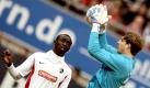 Sie kennen Kevin Trapp nicht? Sollten sie aber. Der Lauterer ist mit einem Notenschnitt von 2,74 der beste Keeper der Liga und landet zugleich auf Platz sechs der besten Spieler der Saison. Allerdings stand er nur neunmal bei den Roten Teufeln im Kasten. Foto: dpa