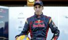 Toro-Rosso-Teamchef Franz Tost hält Sébastien Buemi die Treue. Der 21-Jährige will das Vertrauen mit besseren Leistungen als in der Vorsaison rechtfertigen. Vor allem an seiner Ausfallquote will Buemi arbeiten. Fünf Mal kam er 2009 nicht ins Ziel. Jetzt sieht er sich gewappnet: Ich fühle mich in diesem Jahr viel besser vorbereitet. Foto: dpa