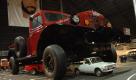 Von diesem Gefährt wird er gezogen: Dodge Power Wagon im Maßstab 4:1. Foto: press-inform