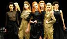 Models zeigen die neuesten Modetrends der kommenden Herbst-/Wintersaison auf der Damenmodemesse CPD (Collections Premieren Düsseldorf). Foto: dpa
