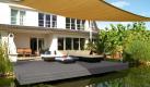 Droht der Terrassenboden zu verblassen, hilft Holzöl. Foto: Immowelt AG