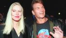 Seine spätere Frau Lisa Niemi lernte Swayze bereits als 19-Jähriger kennen. 1975 heiratete die beiden und führten eine für Hollywood untypisch skandalfreie Ehe. Hier sind die beiden zu Gast bei der Eröffnungsfeier des Planet Hollywood-Restaurants in Berlin. Foto: dpa