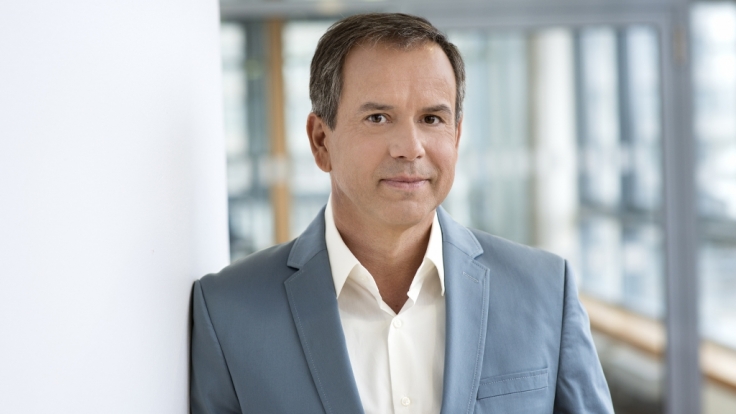 NDR-Chefredakteuer Andreas Cichowicz wird die Wahlarena zur Bundestagswahl 2017 zusammen mit seiner WDR-Kollegin Sonia Seymour Mikich moderieren.