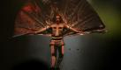 Eine Schauspielerin der israelischen Theatergruppe LLan Azriel performt die Aluminium Show beim 12. Ibero-Amerikanischen Theaterfestival im kolumbischen Bogota.  Foto: ap