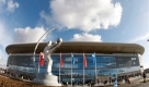 A soccer statue is seen in front of the of the new Rhein-Neckar-Arena, the new stadium of German first soccer league Bundesliga team 1899 Hoffenheim in Sinsheim, Germany, Saturday, Jan. 24, 2009. The stadium has a capacity of 30,000 spectators and will be inaugurated later today. (AP Photo/Thomas Kienzle) Foto: ap