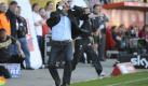 Das sorgte bei Robin Dutt, Trainer von Gegner Freiburg, für ungewohnte emotionale Ausbrüche. Foto: dapd