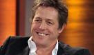ARCHIV - Der britische Schauspieler Hugh Grant sitzt am 05.12.2009 als Gast in die ZDF-Show 'Wetten, dass..?' in Bremen auf dem Sofa. (Archivfoto). Der Filmstar macht gegenwärtig Werbung für seine neue Komödie «Haben Sie das von den Morgans gehört?». Um möglichst viele Interviews, in möglichst kurzer Zeit zu machen, hat das Filmstudio zu Gruppeninterviews mit dem 49-Jährigen in ein Londoner Hotel geladen. Foto: Carmen Jaspersen dpa (zu dpa-Korr-Bericht: 'Fast 17 Minuten mit Hugh Grant' am 21.12.2009) +++(c) dpa - Bildfunk+++ Foto: dpa