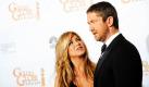 Gerard Butler heizt die Gerüchteküche noch weiter an: Bei der London-Premiere von The Bounty Hunter deutete Butler an, dass er und Jennifer Aniston mehr als Freunde seien. Laut The Sun betonte der schottische Schauspieler, die Chemie zwischen ihnen sei perfekt. Foto: dpa