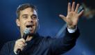 Über Jahre hinweg kämpfte Robbie Williams mit Depressionen. Nach einem Rückfall musste er deswegen 2006 seine Welttournee vorzeitig beenden. Trauriger Höhepunkt: Vor drei Jahren ließ sich der Star an seinem 33. Geburtstag in eine Entzugsklinik einweisen, um seine Sucht nach seinen rezeptpflichtigen Medikamenten zu beenden. Foto: ddp