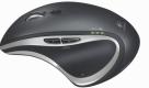 ... seitlich geneigte Modelle.Eine Maus, die ergonomische Kriterien erfüllt, sollte handgerecht geformt sein. Grundsätzlich sollte während kurzer Bedienungspausen der Unterarm locker auf dem Tisch und die Hand locker auf dem Gerät aufliegen können. Muskeln sollten nur angestrengt werden, wenn es für die Positionierung der Maus oder die Betätigung ihrer Tasten erforderlich ist, erklärt Ulrike Höhne-Hückstädt von der IFA. Foto: Logitech