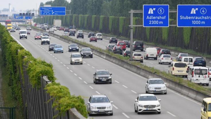 Der Verkehr dürfte am Wochenende meist störungsfrei rollen.