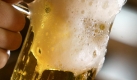 Die sterreicher haben Deutschland 2008 beim Bierkonsum bertroffen. Foto: dpa