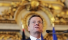 Außenminister Guido Westerwelle im Salle de l'Horloge des französischen Außenministeriums. Westerwelle traf bei seinem Antrittsbesuch seinen Amtskollegen Bernard Kouchner und Präsident Nicolas Sarkozy.  Foto: dpa