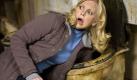 Das kann nur ein Horrorfilm sein: US-Schauspielerin Anna Faris greift in Scary Movie 4 in eine ziemlich verschmutzte Toilette. Hoffentlich hat sie sich das gut bezahlen lassen. Foto: dpa