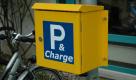 Zwar gibt es bereits eine Reihe von Elektroautos vom Smart Electric Drive über den Peugeot Ion bis zum Mitsubishi I-MiEV, doch die meisten sind gar nicht für den Verkauf an Privatleute vorgesehen. Foto: pi