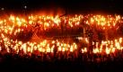 Beim traditionellen Up Helly Aa-Festival marschieren Bewohner und Touristen als Wikinger verkleidet durch die Straßen Lerwicks auf den britischen Shetland-Inseln.
 Foto: ap