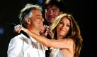 Großes Spektakel im New Yorker Central Park: Opernstar Andrea Bocelli gab am gestrigen Abend ein Gratis-Konzert. Zahlreiche Fans trotzten Regen und Kälte und lauschten dem Italiener, der vom New Yorker Symphonieorchester begleitet wurde. Als Überraschungsgäste traten Tony Bennett und Celine Dion auf. Foto: dapd