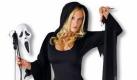 Weibliche Scream-Fans werfen sich für 54,90 Euro ins kleine Fransenkleidchen. Foto: horror-shop.com