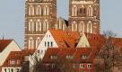 Die historische Altstadt - heute Unesco-Kulturerbe - trägt die Geschichte im Gesicht. Die Backsteingotik ist allgegenwärtig und verleiht der Stadt ein gemütliches Flair. Foto: dapd