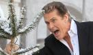Das alte Jahr ist um - aber The Hoff is back! Gut, dass Bonny Tyler krank geworden war: So konnte David Hasselhoff sein Comeback vor Hunderttausenden bei der Silvesterparty am Brandenburger Tor besiegeln. Er brachte Deutschland in 2011. Darauf ein dreifaches I've been looking for freedom! Foto: dpa