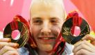 Der dreimalige Goldmedaillengewinner André Lange könnte als erster Bobpilot bei drei Olympischen Spielen in Serie Gold gewinnen. Die Chancen stehen gut für den kleinen wie den großen Schlitten. Foto: dpa