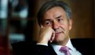 Berlins Regierender Bürgermeister Klaus Wowereit (SPD) sieht in der wahrscheinlichen Kandidatur von Bundestagsfraktionschefin Renate Künast bei der Abgeordnetenhauswahl 2011 ein Zeichen der personellen Schwäche der Grünen. Die Partei gebe damit zu, dass sie die erste Frau aus dem Bund zu Hilfe holen muss, sagte Wowereit. Foto: dapd