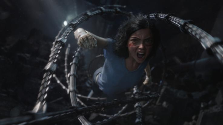 Alita versteht es, sich durchzukämpfen.