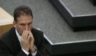 Er bangt insbesondere um die Arbeitsplätze im Eisenacher Werk: Thüringens Ministerpräsident Dieter Althaus (CDU). Foto: ddp