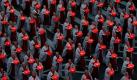 Laternen zu Buddhas Ehren: Südkoreanische Mönche defilieren durch die Hauptstadt Seoul. Foto: Jeon Heon-Kyun Foto: dpa