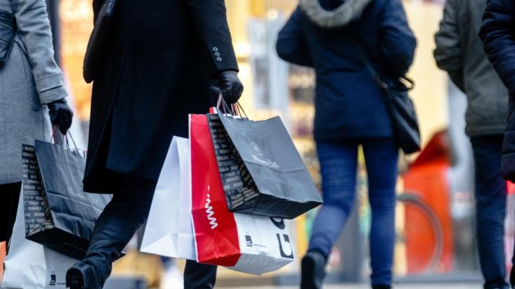 Dank verkaufsoffenem Sonntag steht dem Shoppingvergnügen am siebten Tag der Woche nichts im Wege.