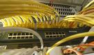 Wie weit darf der Staat in die Privatsphäre der Bürger vordringen? Das Bundesverfassungsgericht befasst sich heute mit der umstrittenen Vorratsdatenspeicherung. Foto: ap